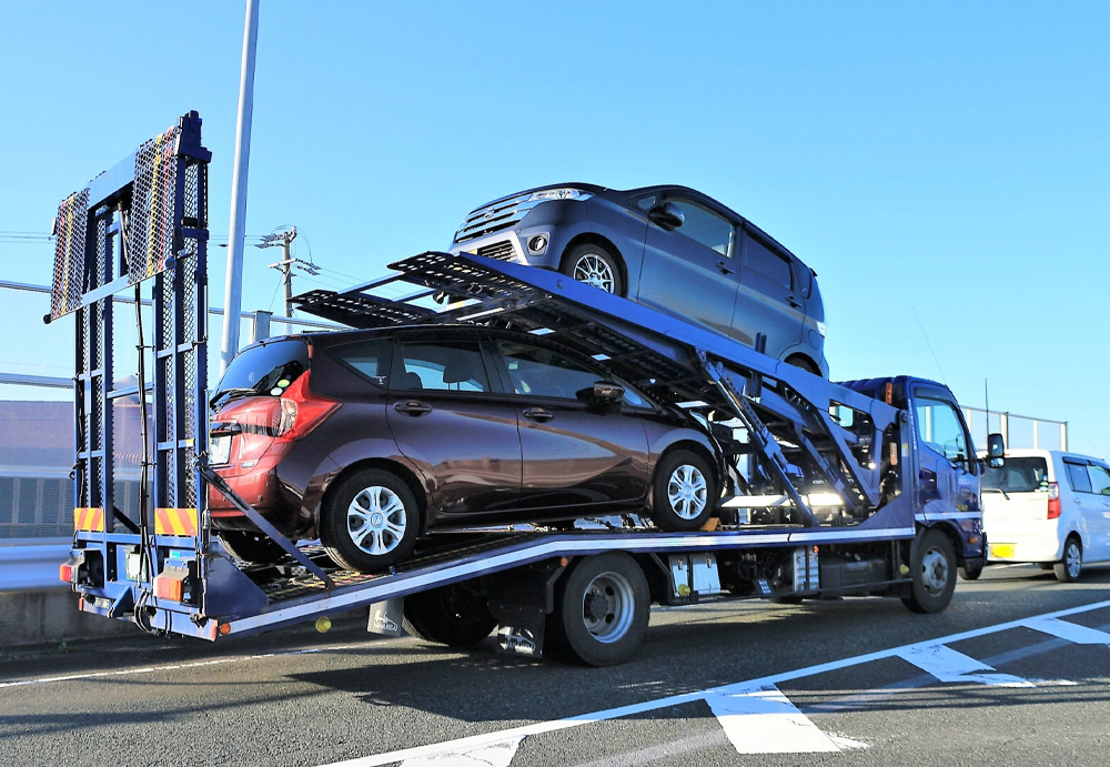 車輌運搬車のトラック